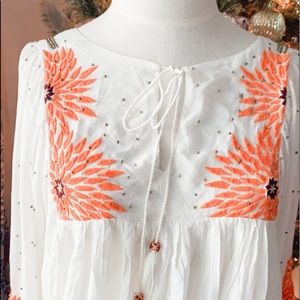 Anthropologie Top Med